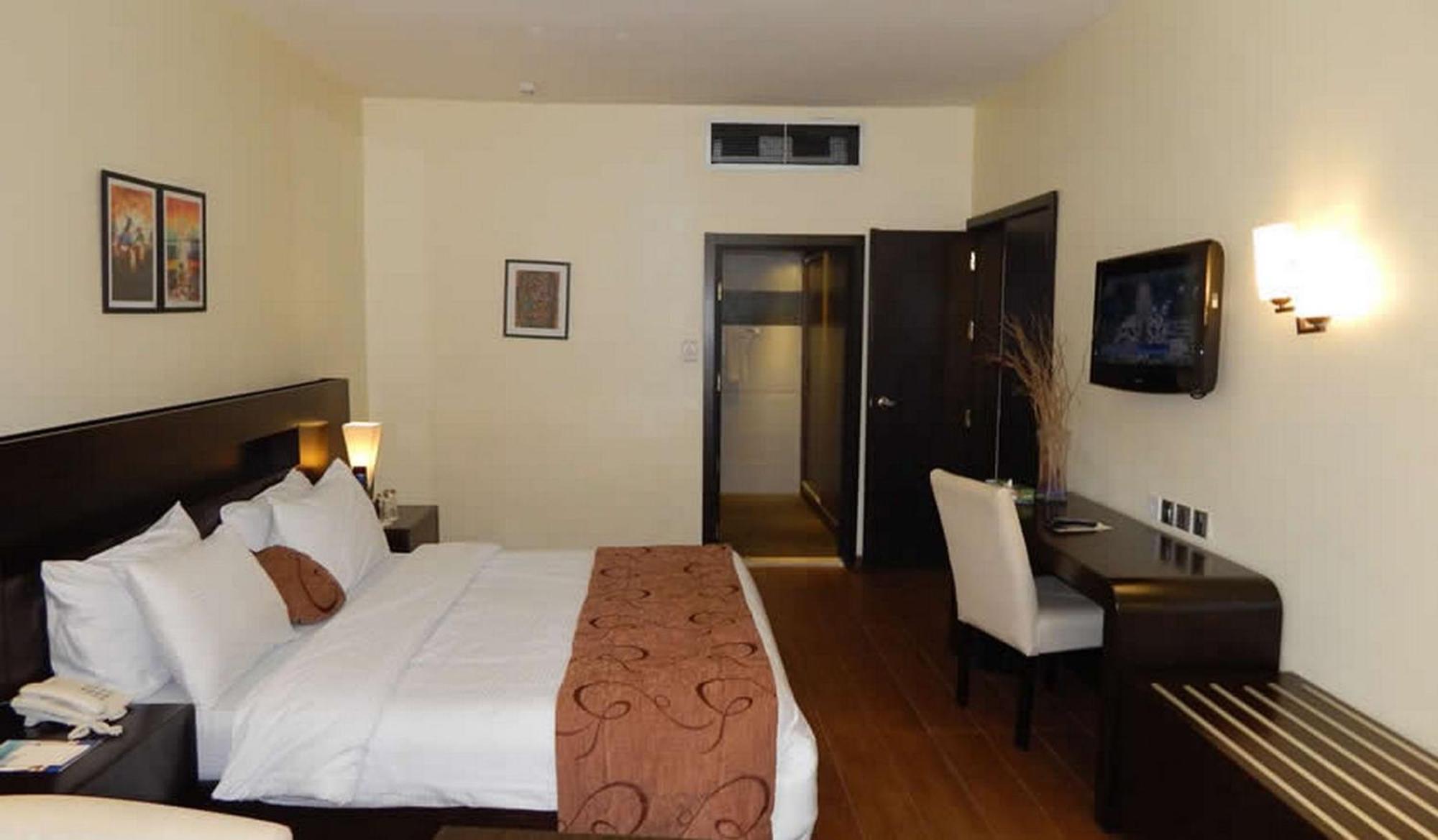 Room In Lodge - Hotel Presidential Port Harcourt Εξωτερικό φωτογραφία